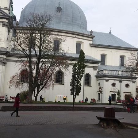 Central Studio Ternopil Exterior photo